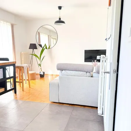 Contemporary One-bedroom Lausanne * Prilly