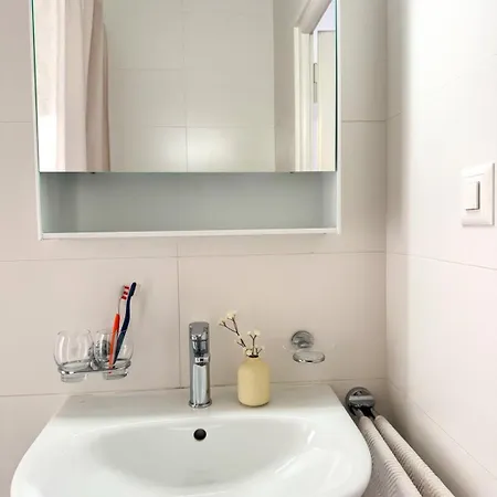 Contemporary One-bedroom Lausanne